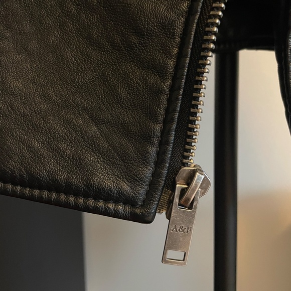 Abercrombie & Fitch Vegan Leather Moto Jacket - Picture 6 of 7